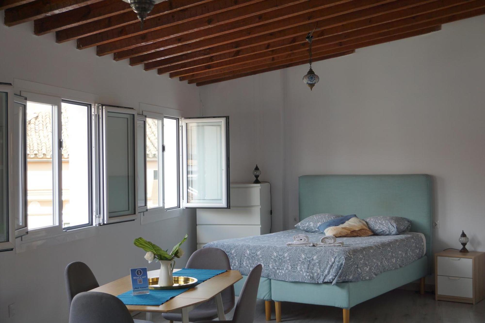 Apartamentos Mediterranea Centro Málaga Kültér fotó