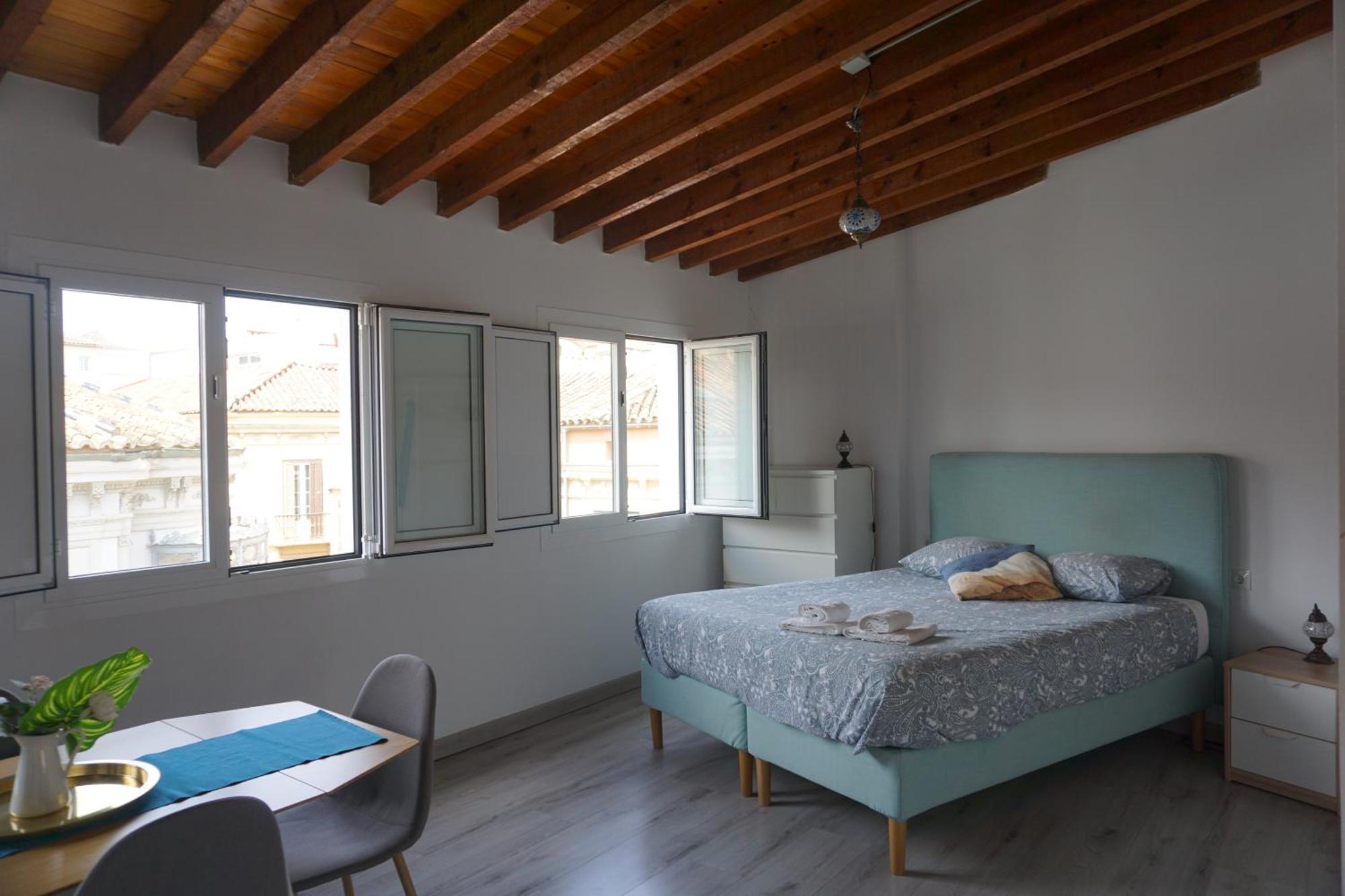 Apartamentos Mediterranea Centro Málaga Kültér fotó